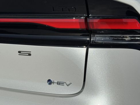 New 2026 Toyota Prius Limited image 14