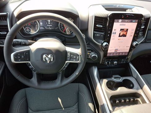 New 2026 RAM 1500 Big Horn AWD/4WD image 7