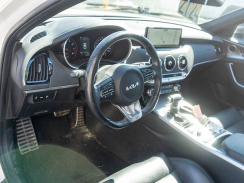 Used 2022 Kia Stinger GT1 AWD/4WD image 16