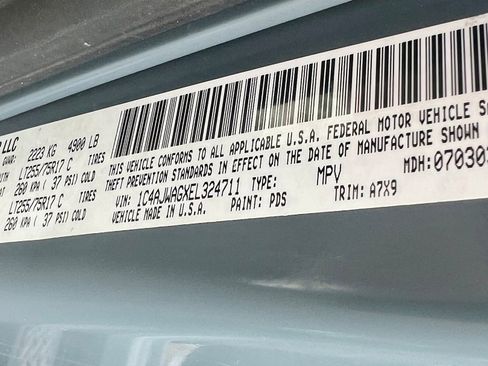 Used 2014 Jeep Wrangler Sport AWD/4WD image 19