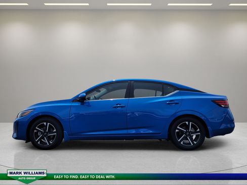 Used 2025 Nissan Sentra SV FWD image 7