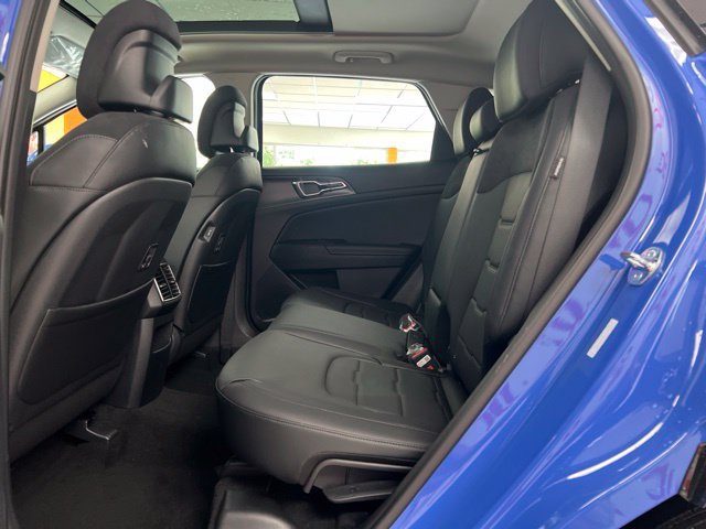 New 2026 Kia Sportage SX FWD image 17
