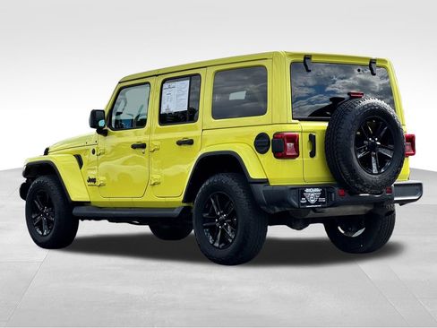 Used 2023 Jeep Wrangler Unlimited Sahara AWD/4WD image 5
