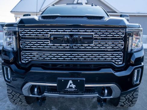 Used 2020 GMC Sierra 2500 Denali w/ Denali Ultimate Package image 10