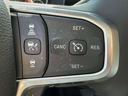 Used 2025 RAM 2500 Big Horn AWD/4WD image 21