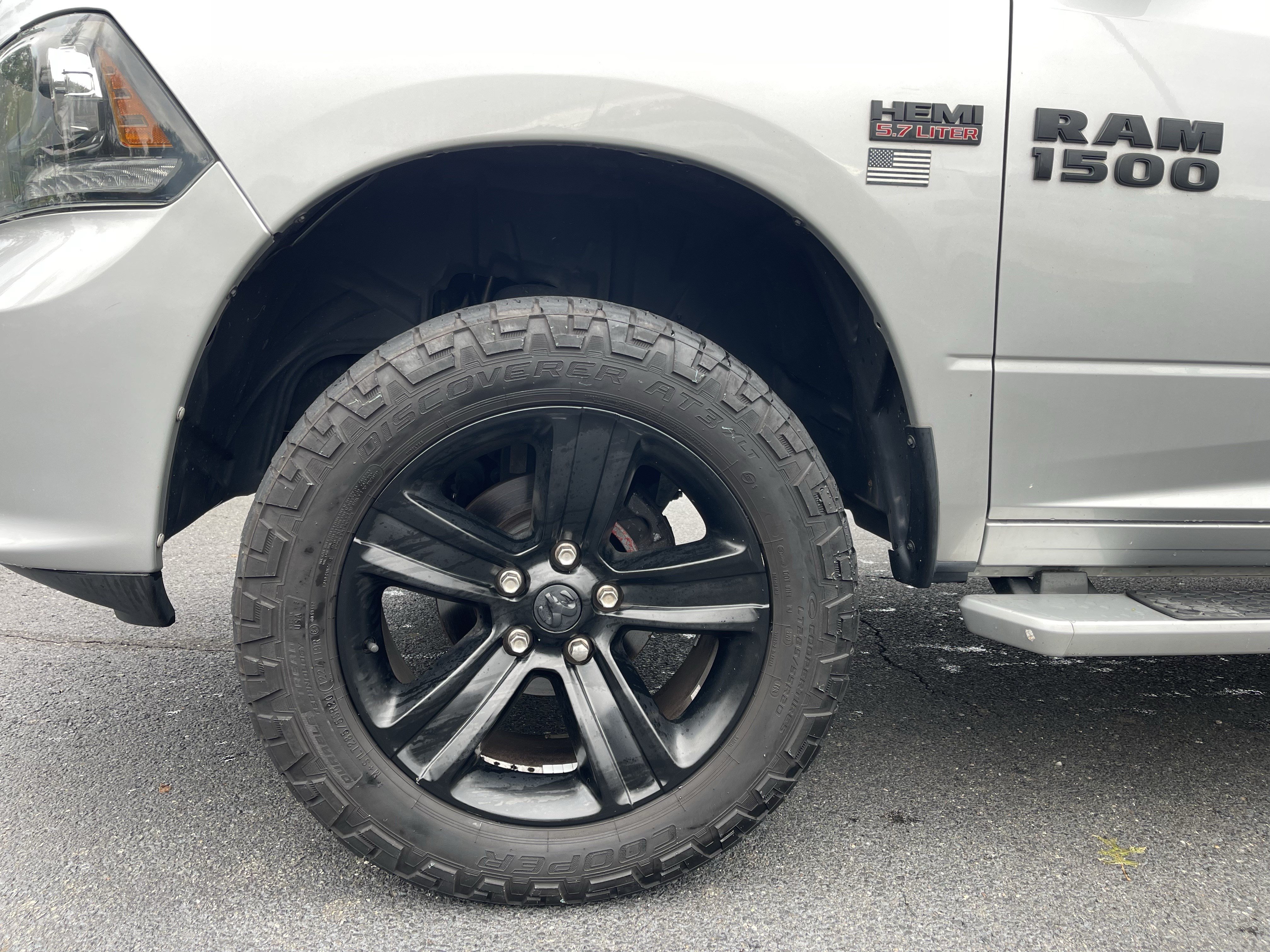 Used 2017 RAM 1500 Sport w/ Quick Order Package 26Q Night AWD/4WD image 7