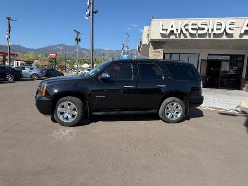 Used 2012 GMC Yukon SLT w/ SLT Chrome Package AWD/4WD image 7