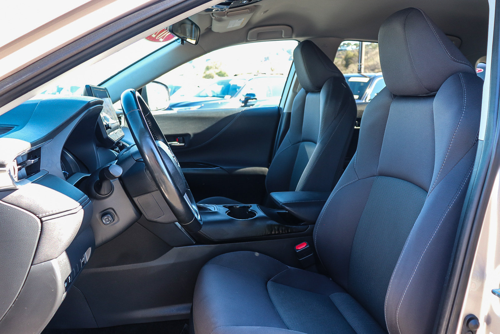Certified 2024 Toyota Venza LE AWD/4WD image 18