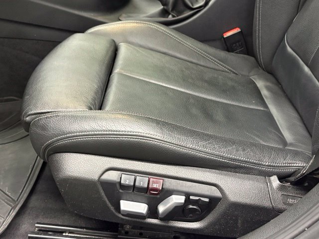 Used 2017 BMW 330i xDrive Sedan AWD/4WD image 15