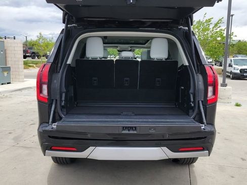 Certified 2025 Ford Expedition Platinum w/ Driver's Package AWD/4WD image 14