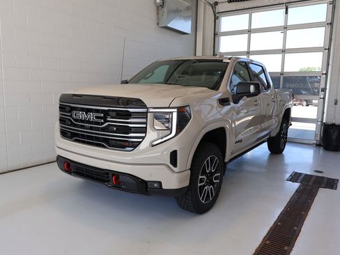 New 2026 GMC Sierra 1500 AT4 w/ Technology Package AWD/4WD image 6