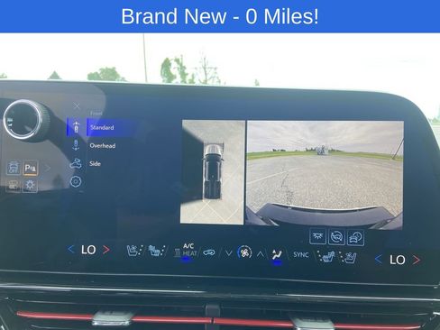 Used 2025 Chevrolet Silverado EV RST AWD/4WD image 92
