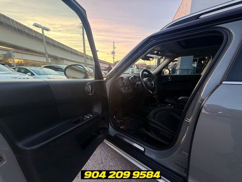 Used 2017 MINI Cooper Countryman FWD image 29