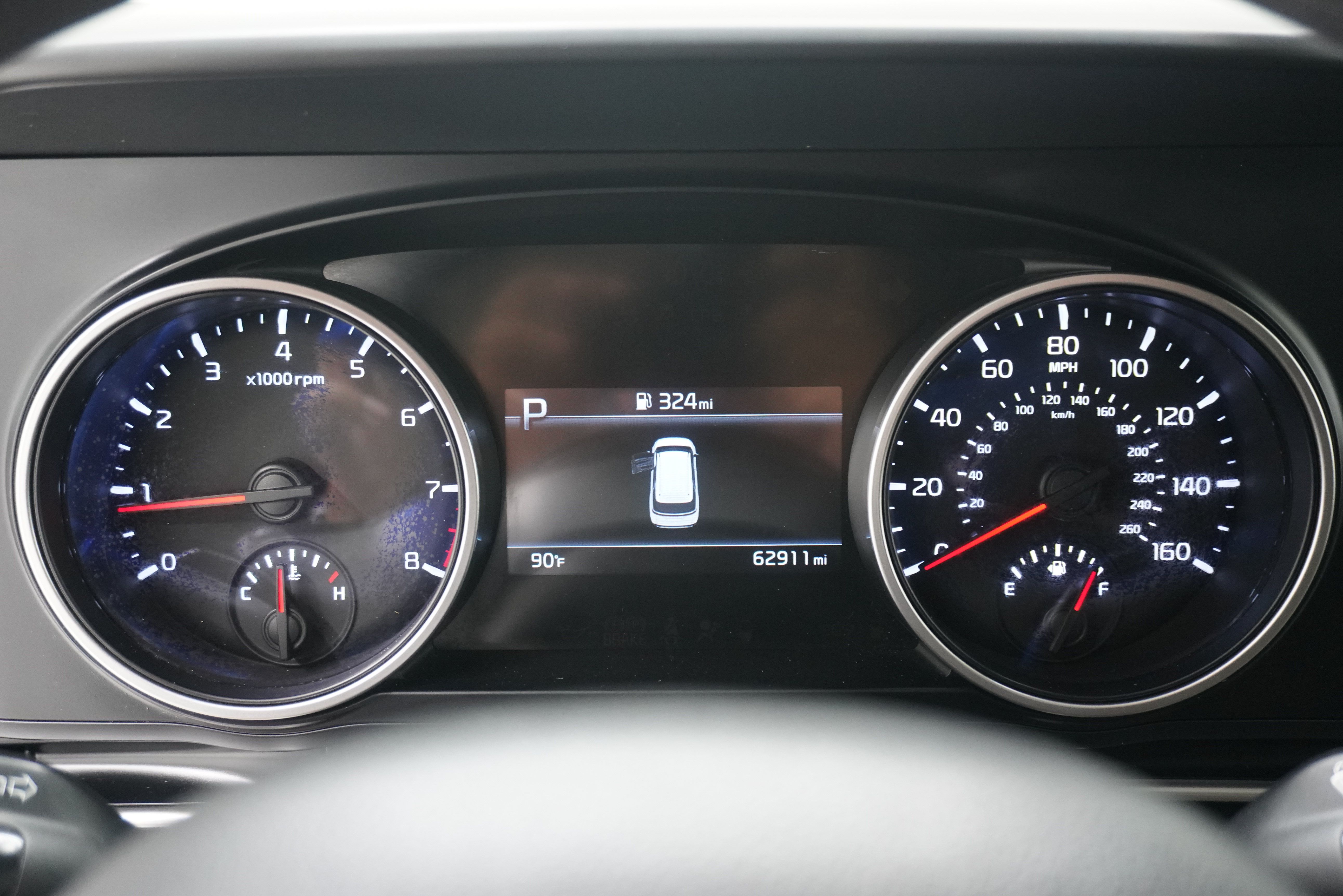 Used 2022 Kia Carnival LX FWD image 18