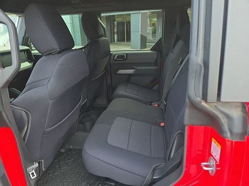 Used 2023 Ford Bronco Black Diamond image 13