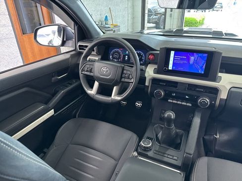 Used 2024 Toyota Tacoma TRD Sport AWD/4WD image 44