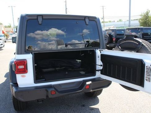 Used 2019 Jeep Wrangler Unlimited Sport S AWD/4WD image 22