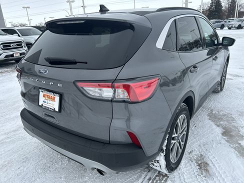 Used 2022 Ford Escape SEL image 4