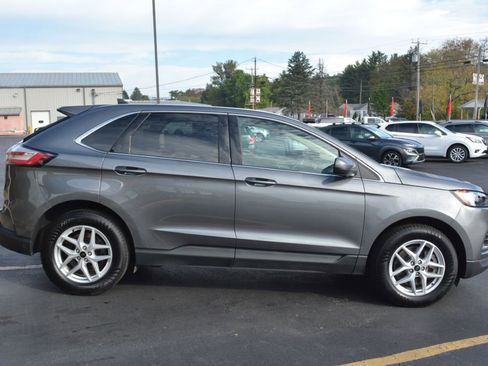 Used 2024 Ford Edge SEL image 3