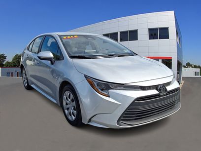 Used 2025 Toyota Corolla LE