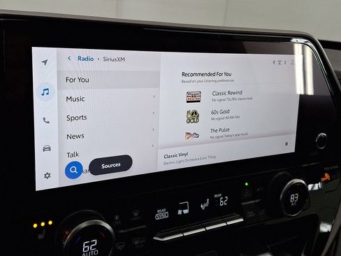Certified 2023 Toyota Highlander XLE image 14