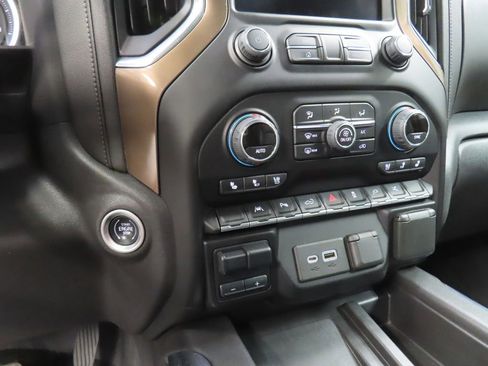 Used 2022 Chevrolet Silverado 1500 High Country w/ Technology Package image 67