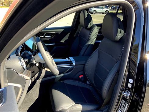 Certified 2026 Mercedes-Benz GLC 300 4MATIC image 12