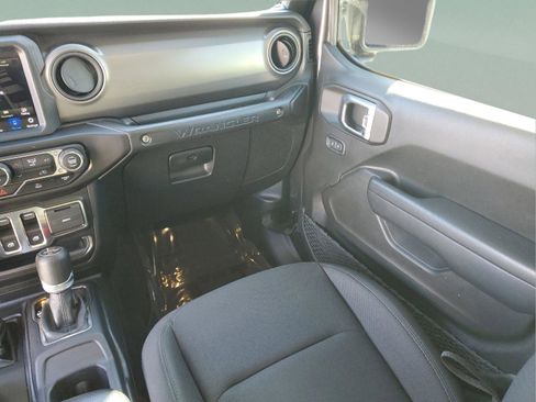 Used 2022 Jeep Wrangler Sport S image 9