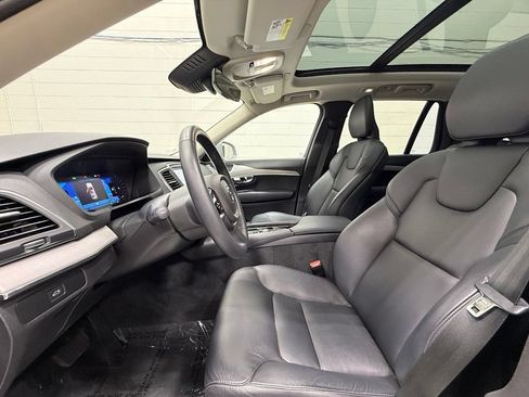 Used 2024 Volvo XC90 B5 Core w/ Protection Package Premier AWD/4WD image 37