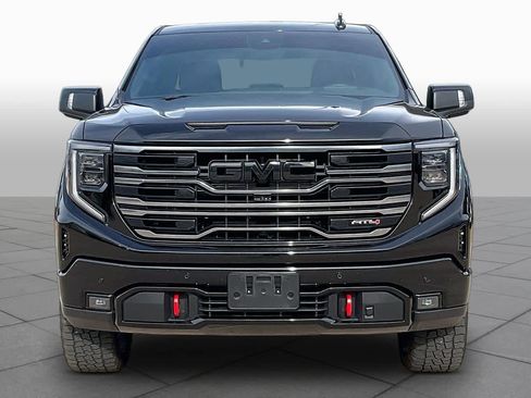 Certified 2025 GMC Sierra 1500 AT4 w/ AT4 Premium Package AWD/4WD image 3