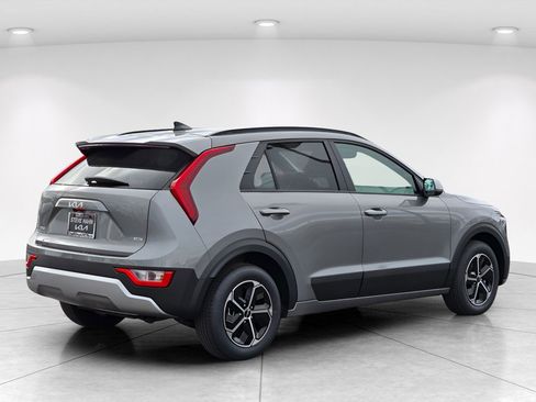 New 2026 Kia Niro LX FWD image 6