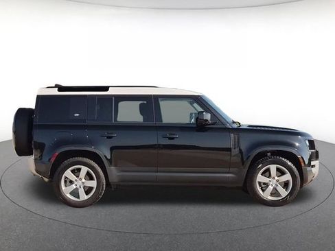 Used 2023 Land Rover Defender 110 S AWD/4WD image 4