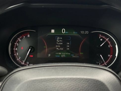 Used 2025 Toyota RAV4 XLE FWD image 28