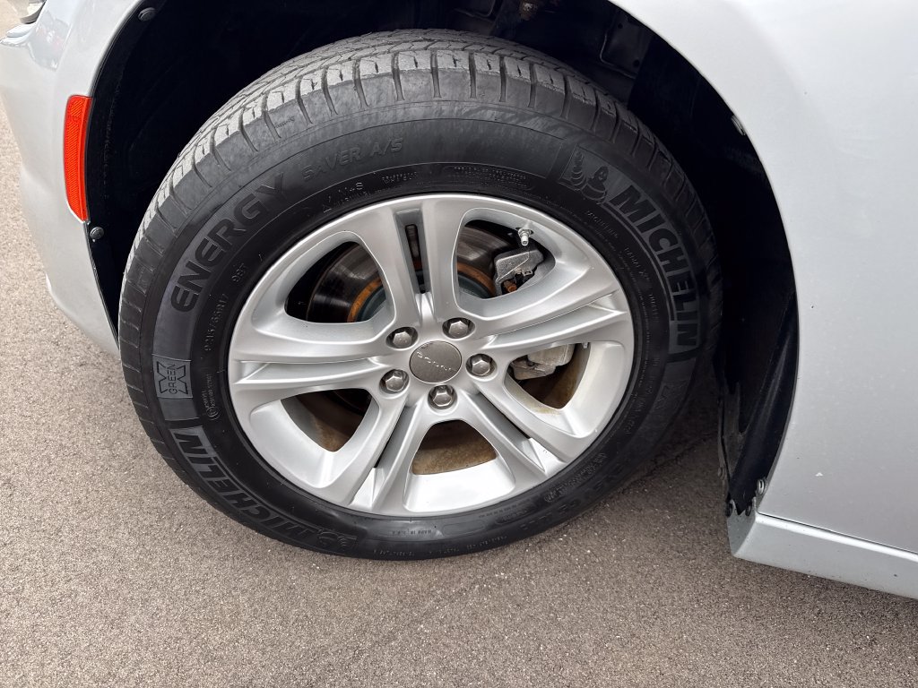 Used 2022 Dodge Charger SXT RWD image 27