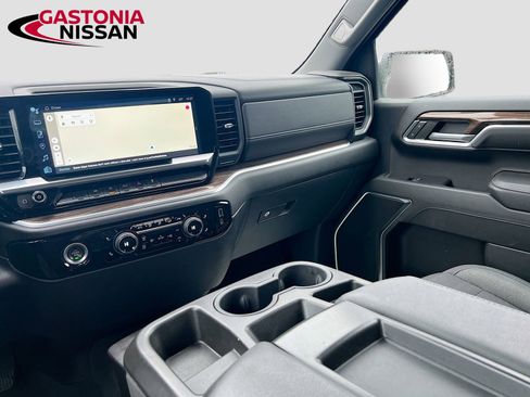 Used 2022 Chevrolet Silverado 1500 LT image 31