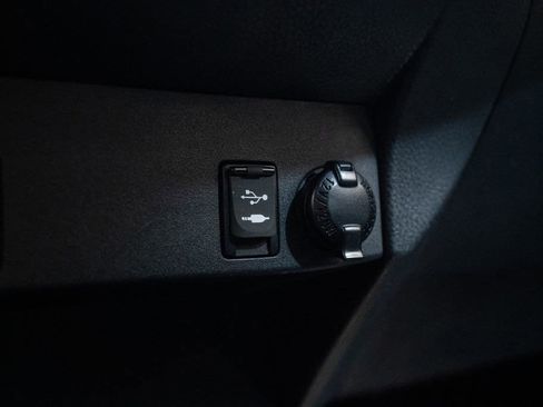 Certified 2018 Toyota RAV4 LE image 25