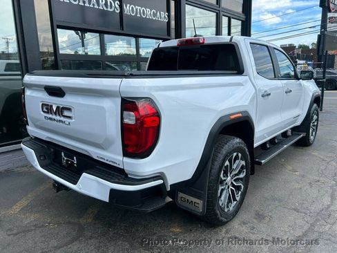 Used 2024 GMC Canyon Denali AWD/4WD image 2