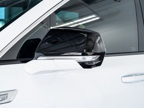 Used 2025 Cadillac Escalade IQ Luxury 2 image 21