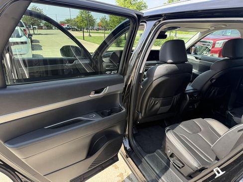Used 2023 Hyundai Palisade SEL FWD image 12
