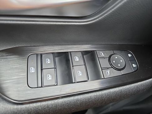 New 2026 Nissan Kicks SV AWD/4WD image 29