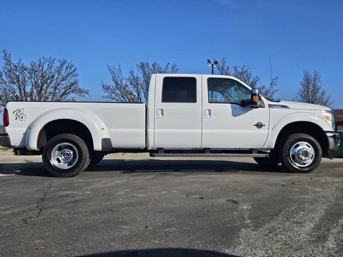 Used 2016 Ford F350 Lariat w/ Lariat Ultimate Package image 3