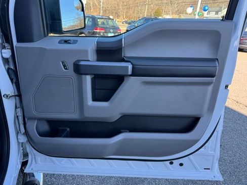 Used 2019 Ford F150 XLT w/ Trailer Tow Package image 25