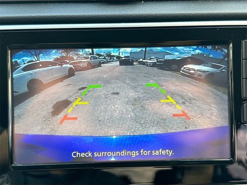 Used 2022 Nissan Versa S image 11