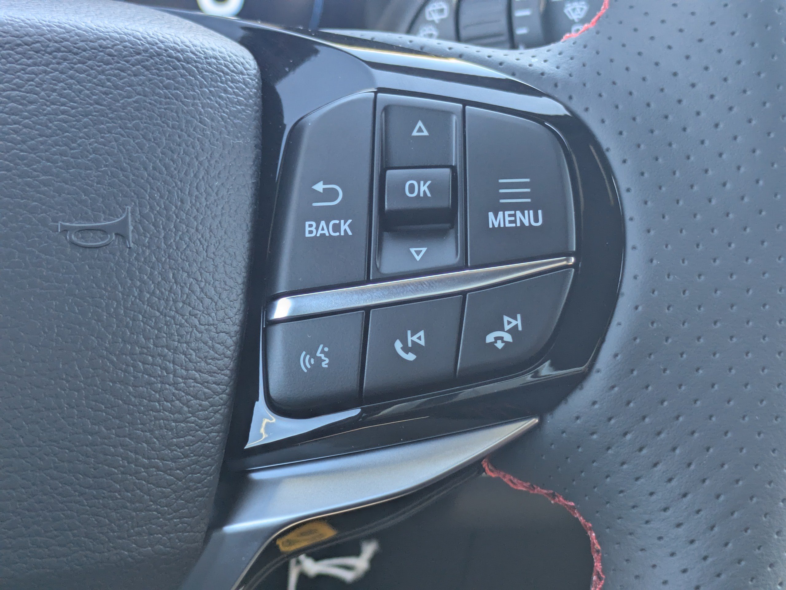 New 2027 Ford Explorer ST-Line w/ Premium Package RWD image 27
