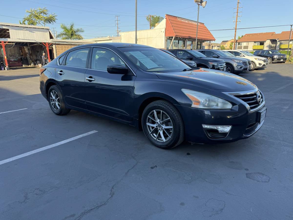 Used 2014 Nissan Altima 2.5 S FWD image 8