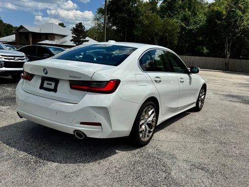 Used 2025 BMW 330i Sedan RWD image 3