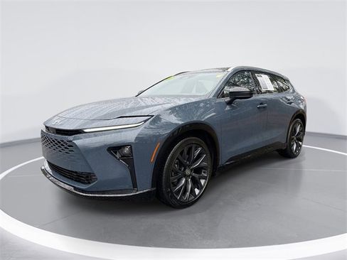 Used 2025 Toyota Crown Signia w/ Advanced Technology Package image 1