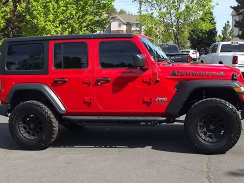 Used 2018 Jeep Wrangler Unlimited Sport S AWD/4WD image 2