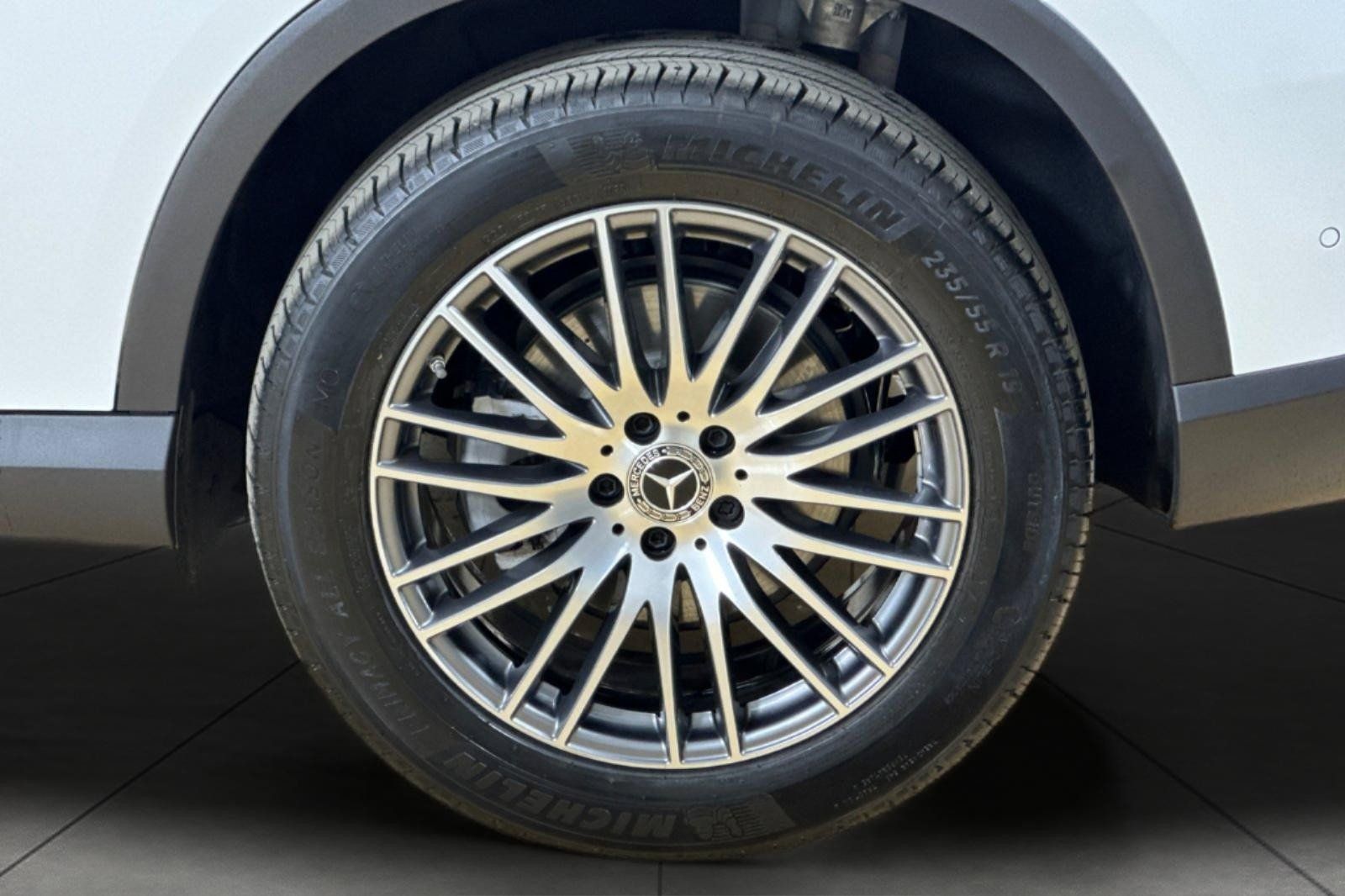Used 2026 Mercedes-Benz GLC 300 image 25