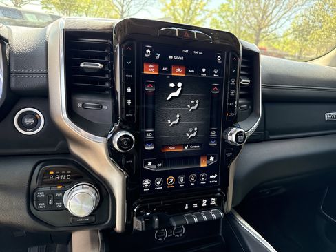 Used 2020 RAM 1500 Laramie image 28